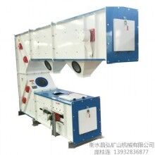 耐火材料專用Z型提升機，整機防爆，內(nèi)置強制通風(fēng)系統(tǒng)