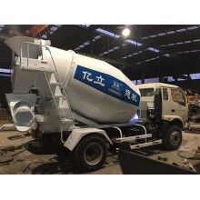 廠家大量供應(yīng)3m3混凝土罐車，攪拌罐車，量大從優(yōu)